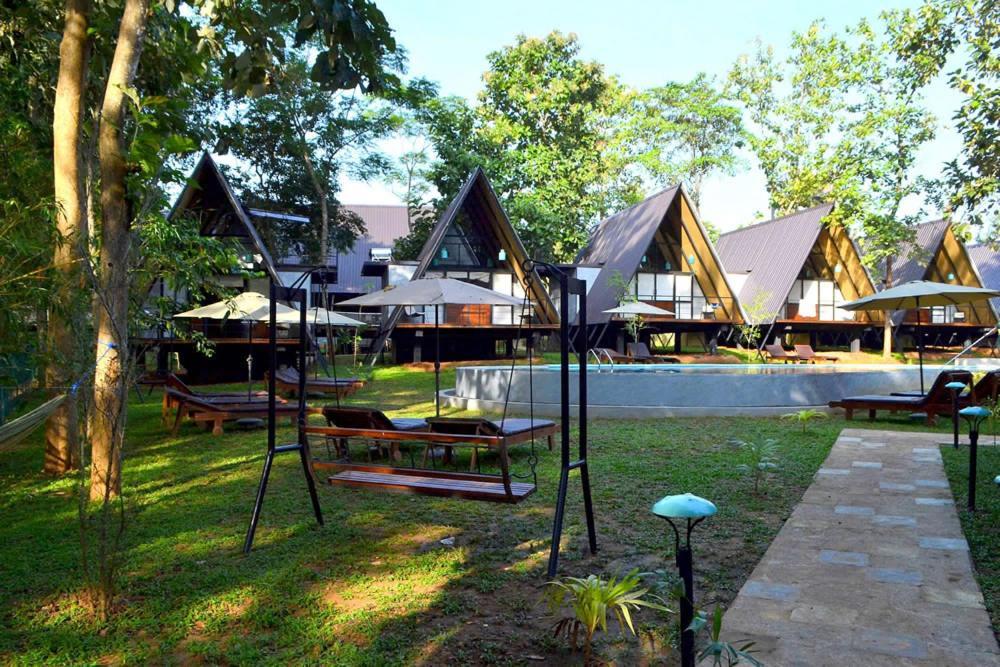 Kottawatta River Bank Resort Udawalawe Exterior foto