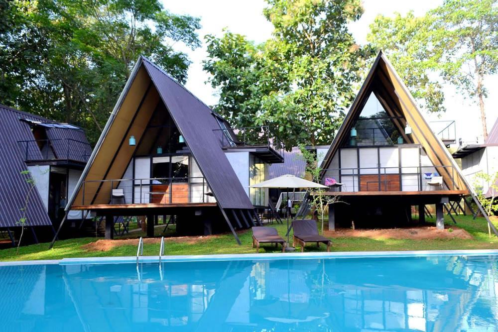 Kottawatta River Bank Resort Udawalawe Exterior foto